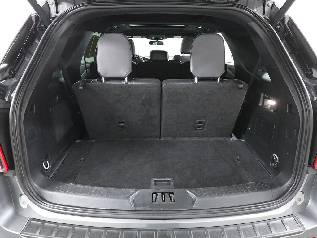 Certified 2024 Ford Explorer ST w/ Technology Package AWD/4WD image 19