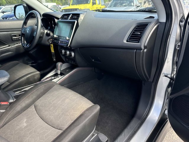 Used 2021 Mitsubishi Outlander Sport FWD image 12