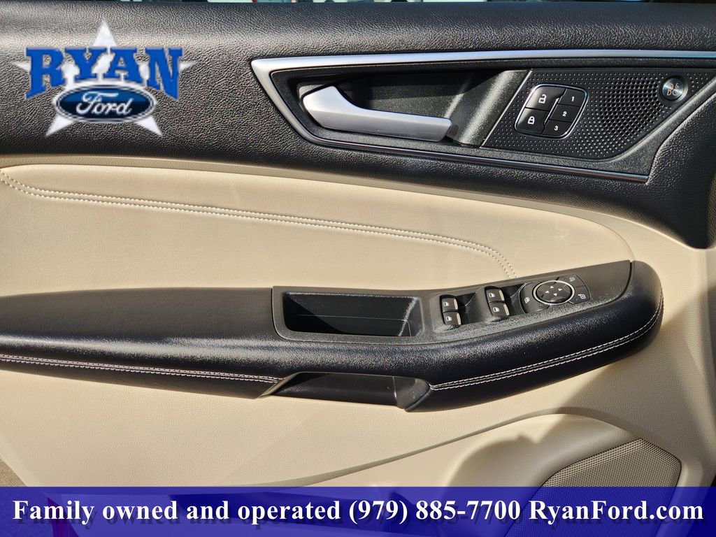 Certified 2022 Ford Edge Titanium w/ Equipment Group 301A AWD/4WD image 16