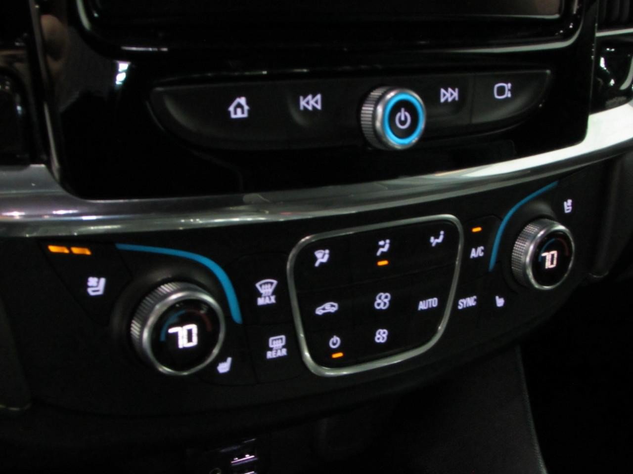 Used 2023 Chevrolet Traverse Premier w/ Redline Edition FWD image 31