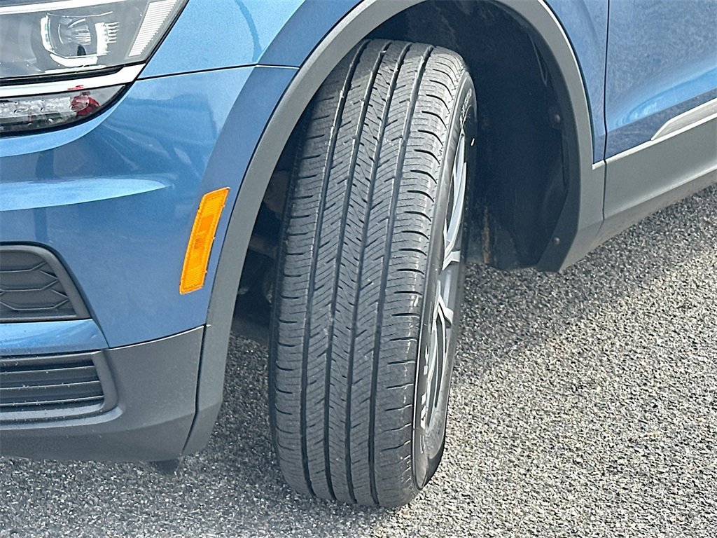 Used 2020 Volkswagen Tiguan SE image 25