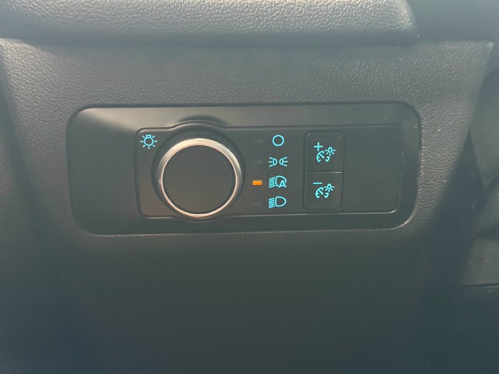 Certified 2025 Ford Escape ST-Line FWD image 30