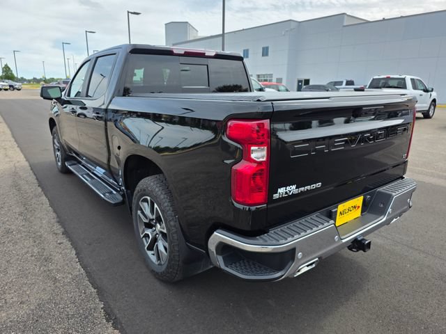 Used 2024 Chevrolet Silverado 1500 LT AWD/4WD image 13