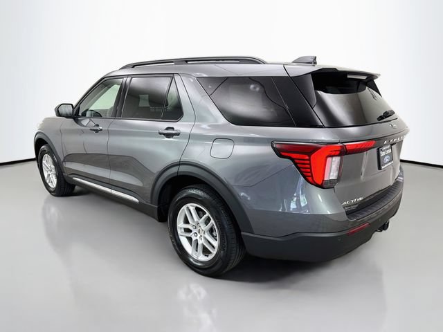 Certified 2025 Ford Explorer Active AWD/4WD image 5