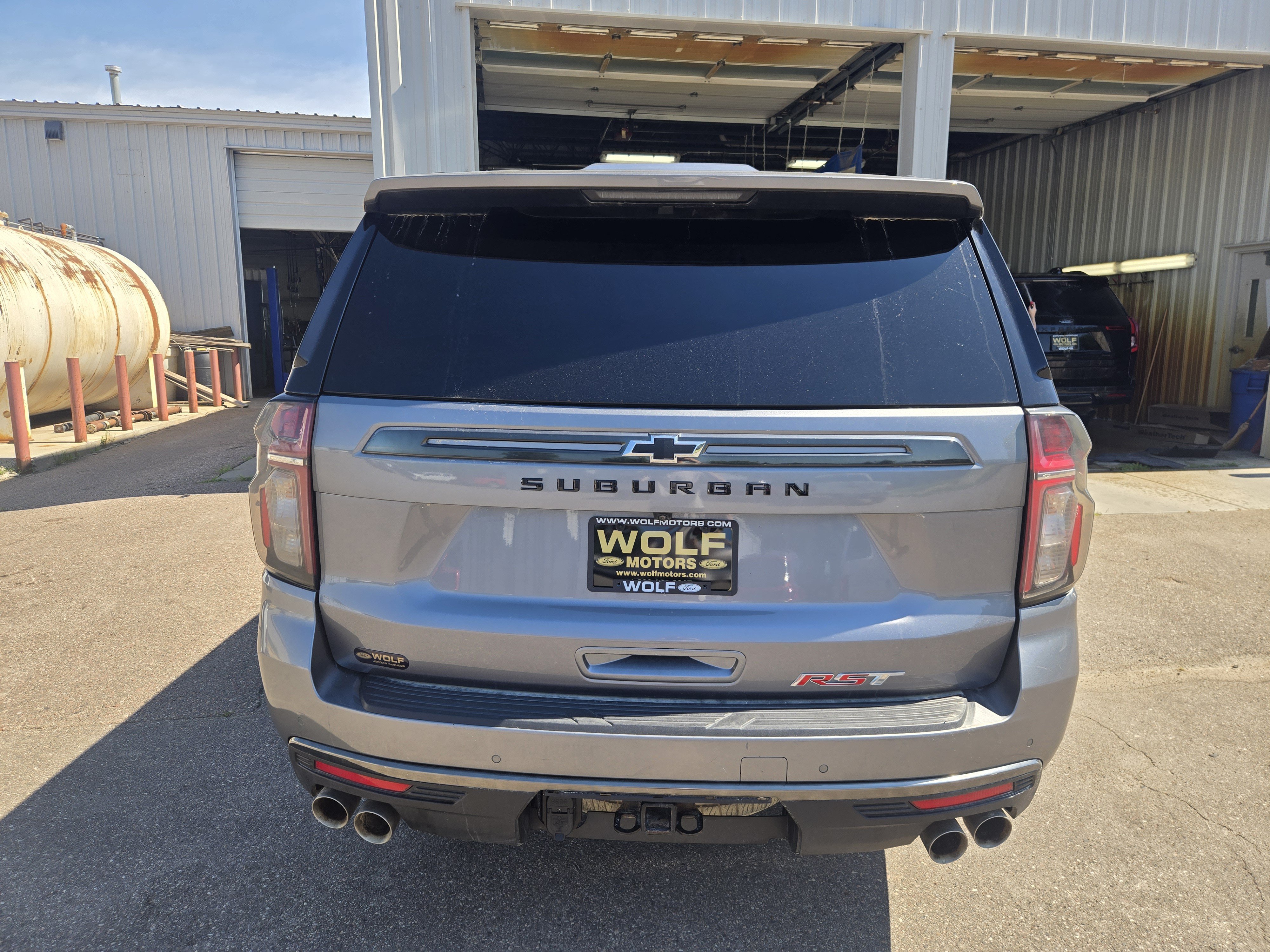 Used 2022 Chevrolet Suburban RST w/ Sport Performance Package AWD/4WD image 6