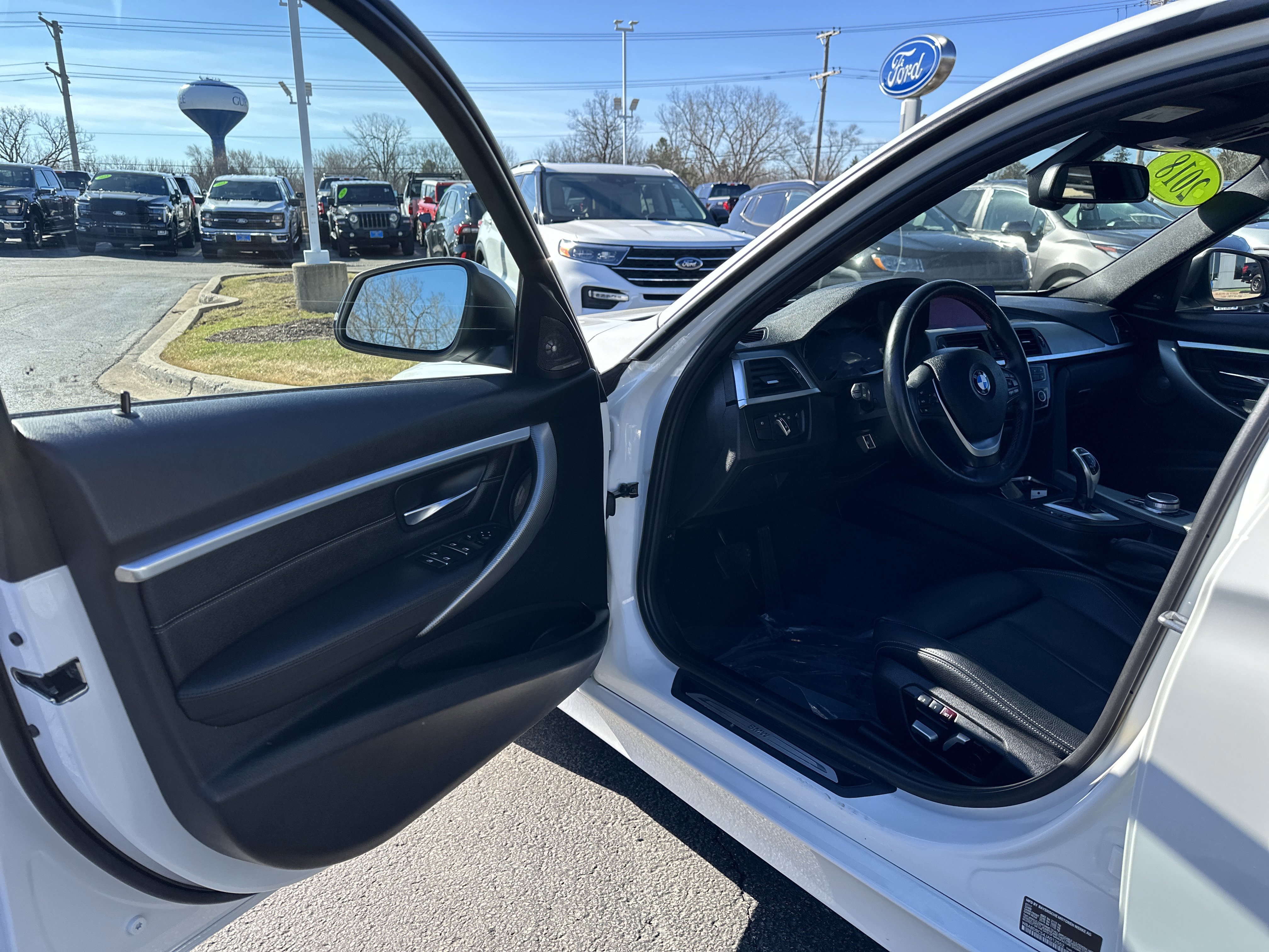 Used 2018 BMW 330i xDrive 330i xDrive image 9