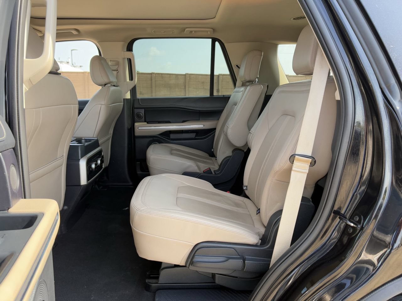 Certified 2024 Ford Expedition Limited RWD image 30