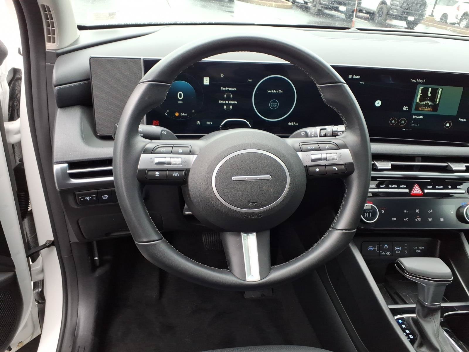 Used 2025 Hyundai Tucson SEL FWD image 8