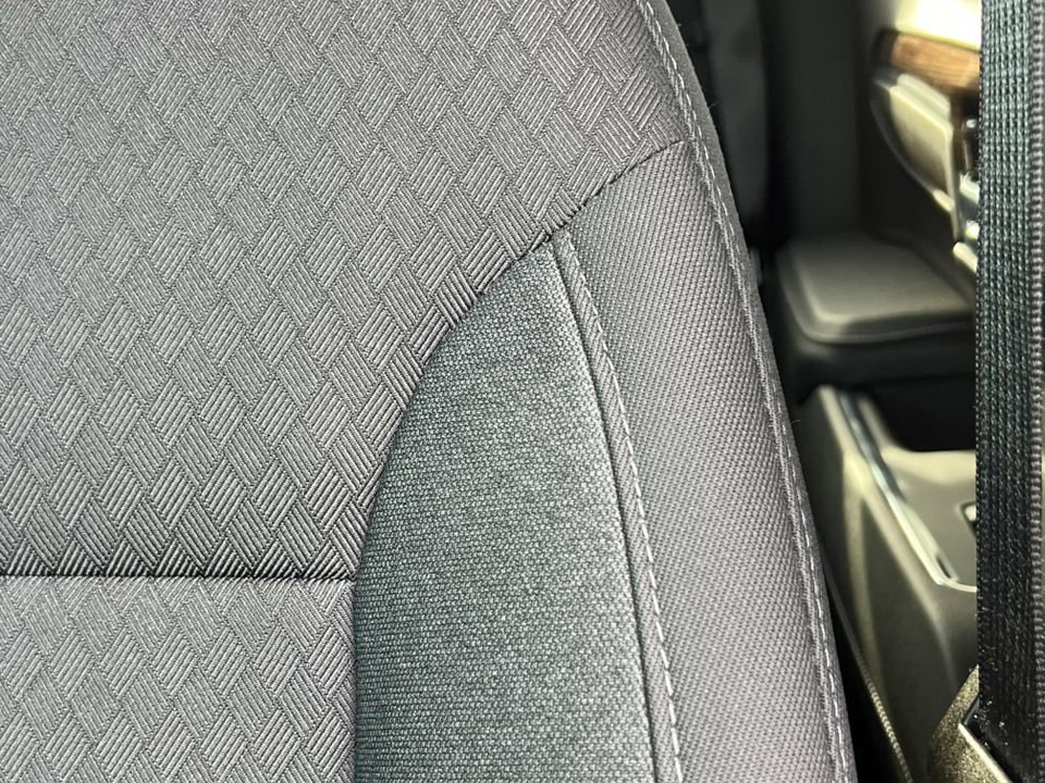 Used 2024 Chevrolet Silverado 1500 LT image 19