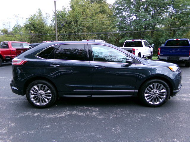 Certified 2022 Ford Edge Titanium w/ Equipment Group 301A AWD/4WD image 10
