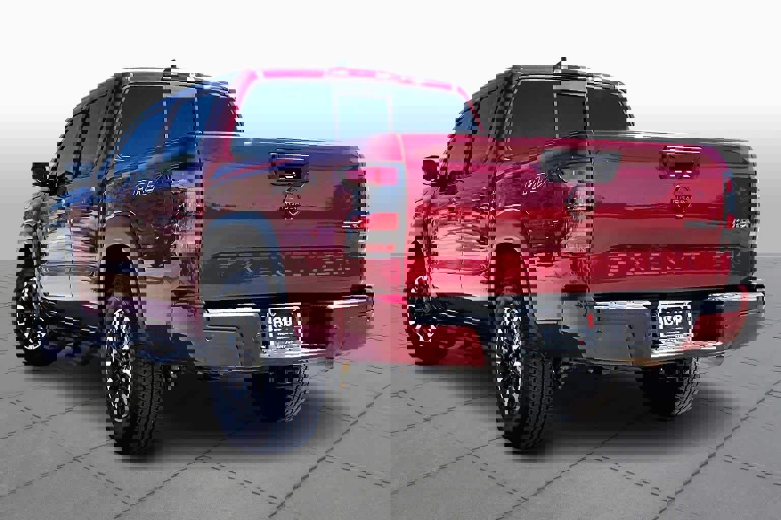 Used 2022 Nissan Frontier Pro-X image 4