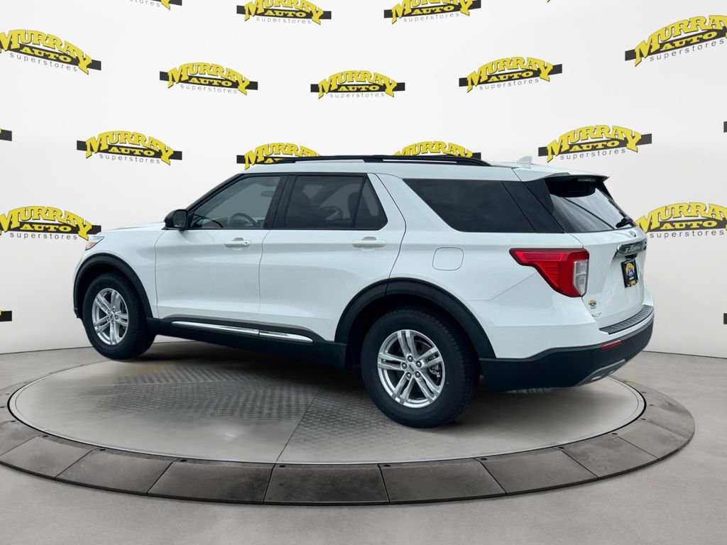 Certified 2023 Ford Explorer XLT w/ Equipment Group 202A RWD image 3