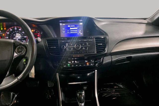 Used 2017 Honda Accord Sport image 7