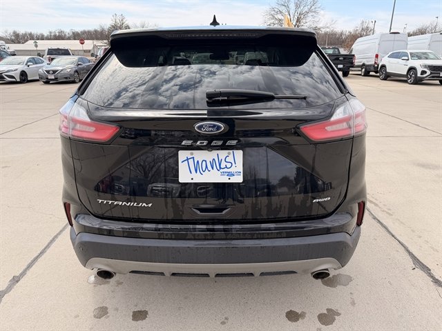 Certified 2022 Ford Edge Titanium AWD/4WD image 8