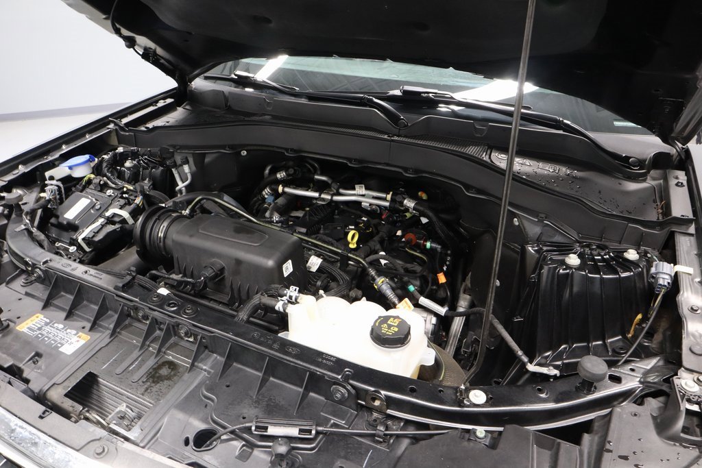 Certified 2023 Ford Explorer XLT w/ Equipment Group 202A image 16