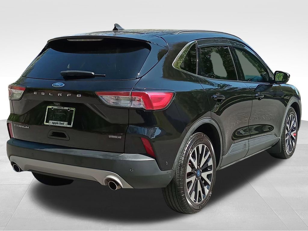 Certified 2020 Ford Escape Titanium w/ Titanium Premium Package 2.0 image 3