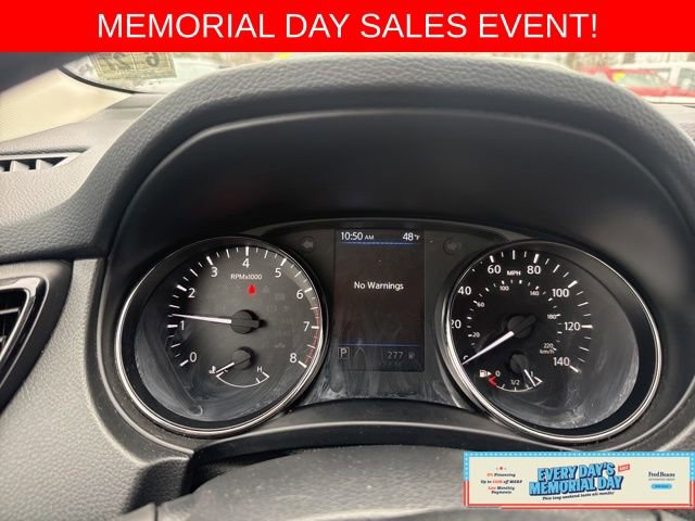 Used 2022 Nissan Rogue Sport SV AWD/4WD image 11