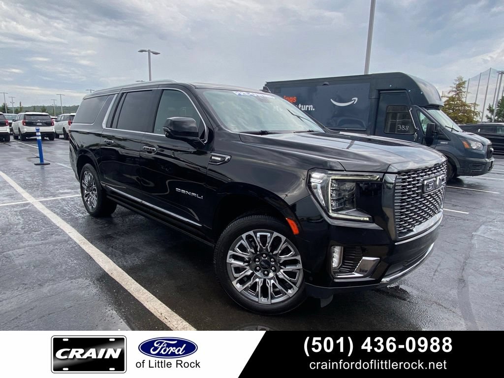 Used 2024 GMC Yukon XL Denali Ultimate AWD/4WD image 1