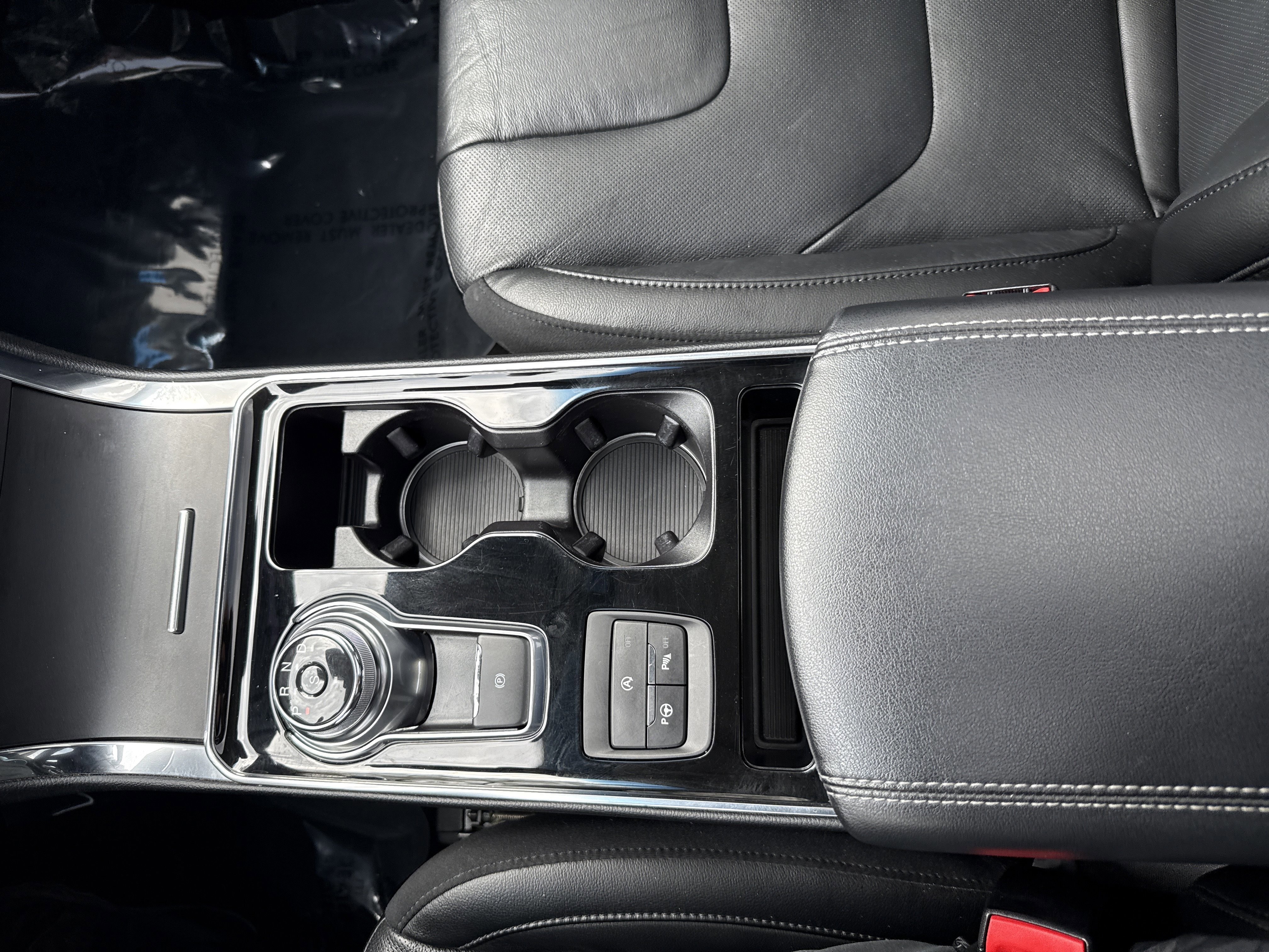 Certified 2019 Ford Edge Titanium w/ Equipment Group 301A image 25