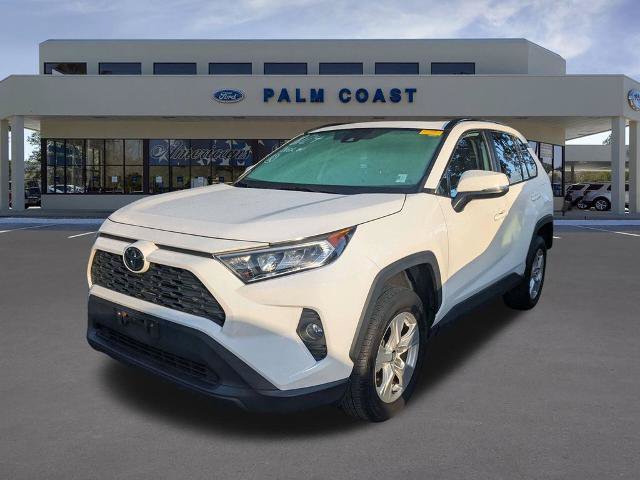 Used 2021 Toyota RAV4 XLE w/ Convenience Package AWD/4WD image 2