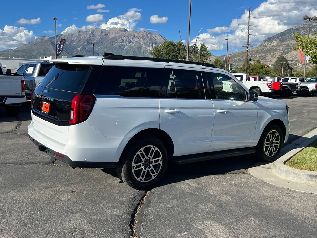 Certified 2025 Ford Expedition Active AWD/4WD image 8