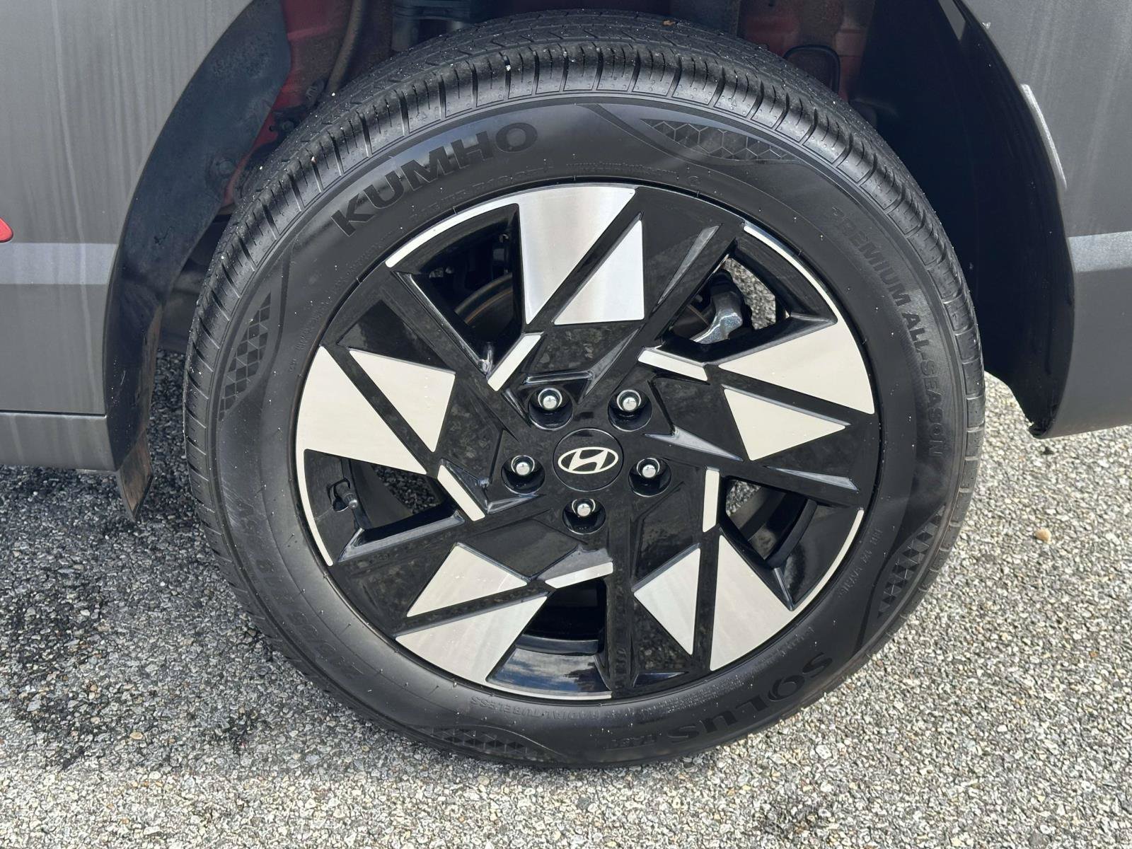 Used 2025 Hyundai Kona SEL AWD/4WD image 33