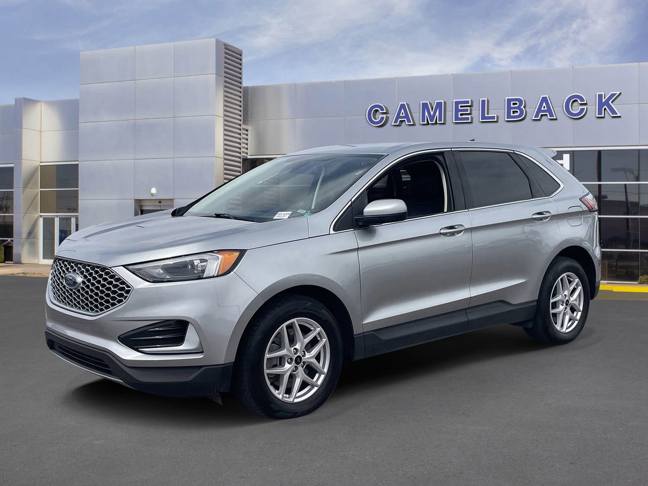 Certified 2024 Ford Edge SEL AWD/4WD image 3