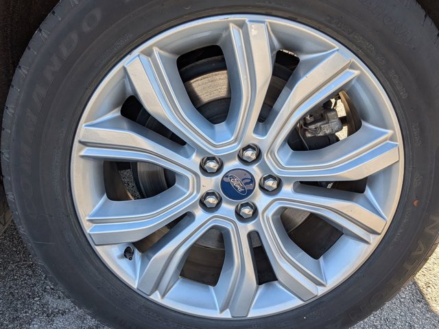 Certified 2022 Ford Edge Titanium AWD/4WD image 30