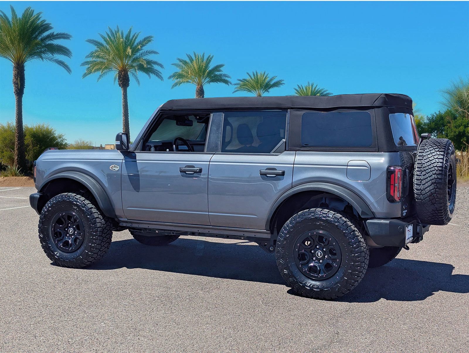 Certified 2023 Ford Bronco Wildtrak AWD/4WD image 3
