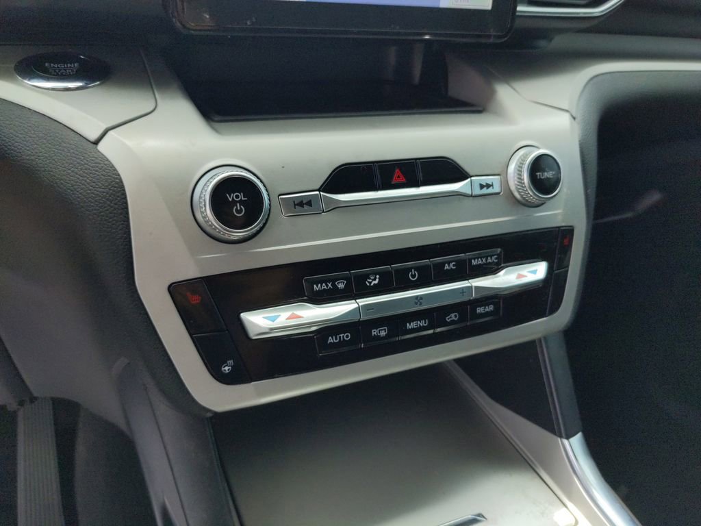 Certified 2023 Ford Explorer XLT w/ Equipment Group 202A image 25
