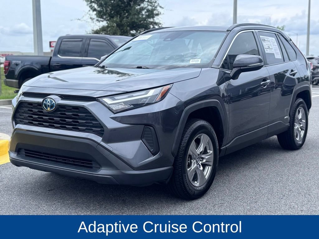 Used 2022 Toyota RAV4 XLE AWD/4WD video 4