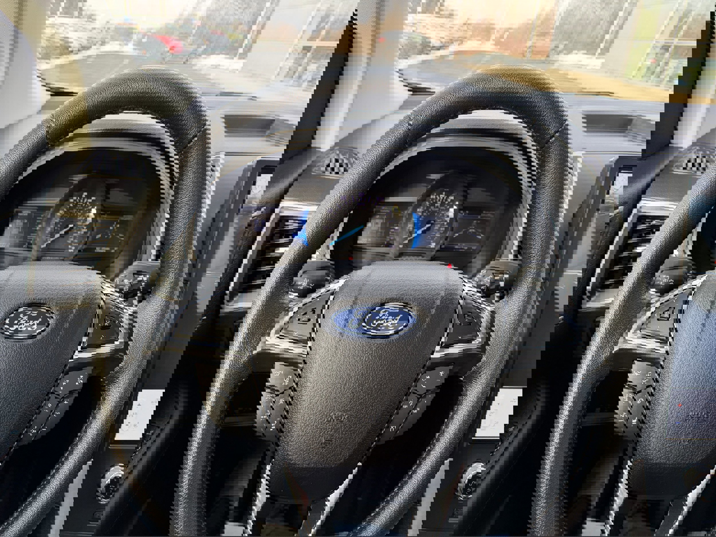 Certified 2024 Ford Edge SEL w/ Convenience Package image 18