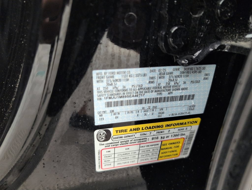 Certified 2025 Ford Expedition Platinum AWD/4WD image 44