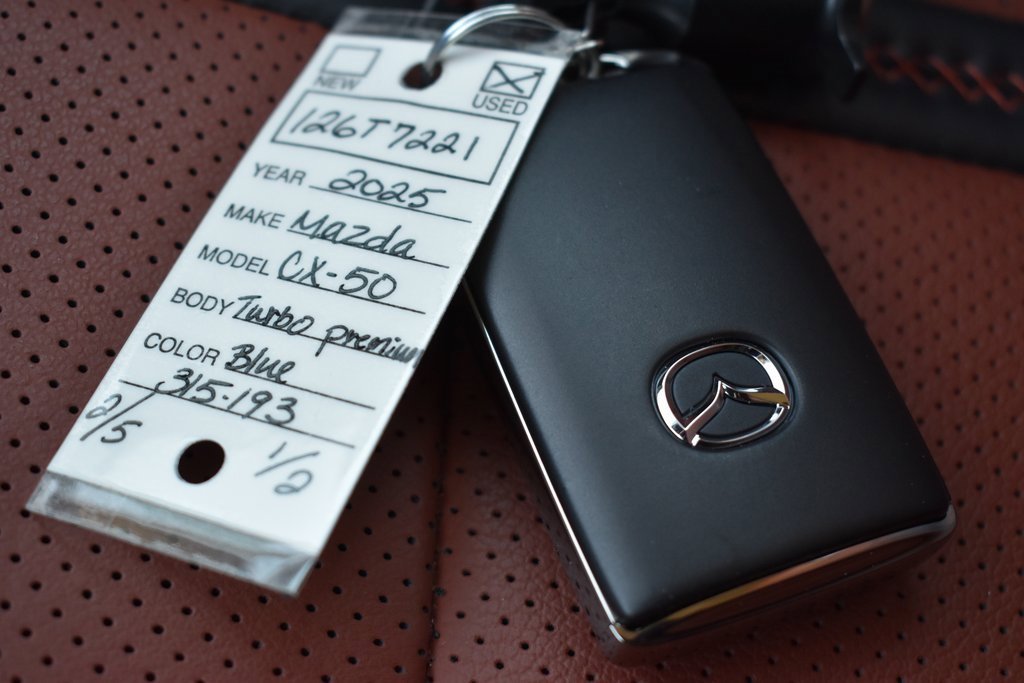 Used 2025 MAZDA CX-50 2.5 Turbo w/ Premium Plus Pkg image 15