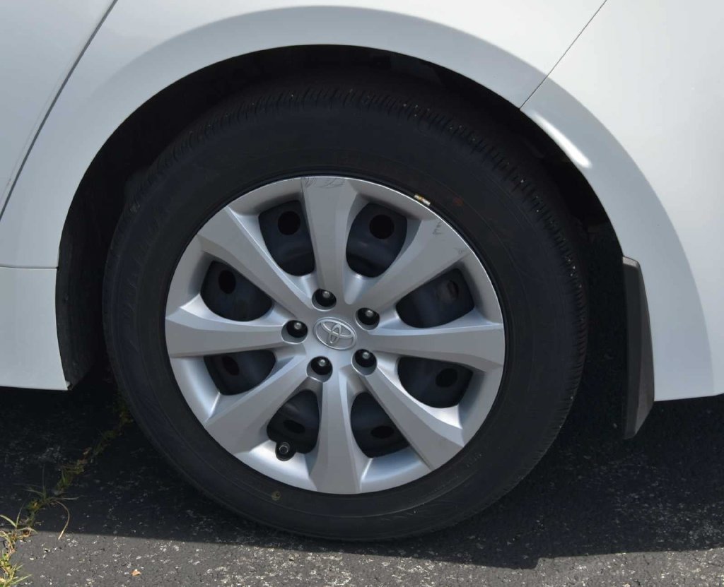 Used 2023 Toyota Corolla LE FWD image 10