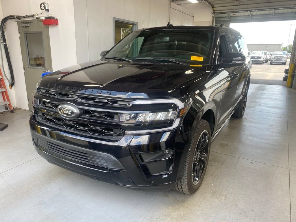 Certified 2024 Ford Expedition Max Limited AWD/4WD image 2