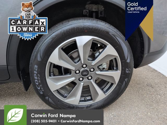 Certified 2025 Ford Escape Platinum AWD/4WD image 33