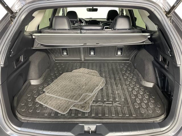 Used 2020 Subaru Outback Limited AWD/4WD image 16