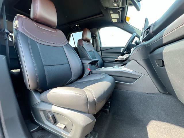 Certified 2023 Ford Explorer Platinum w/ Technology Package AWD/4WD image 21