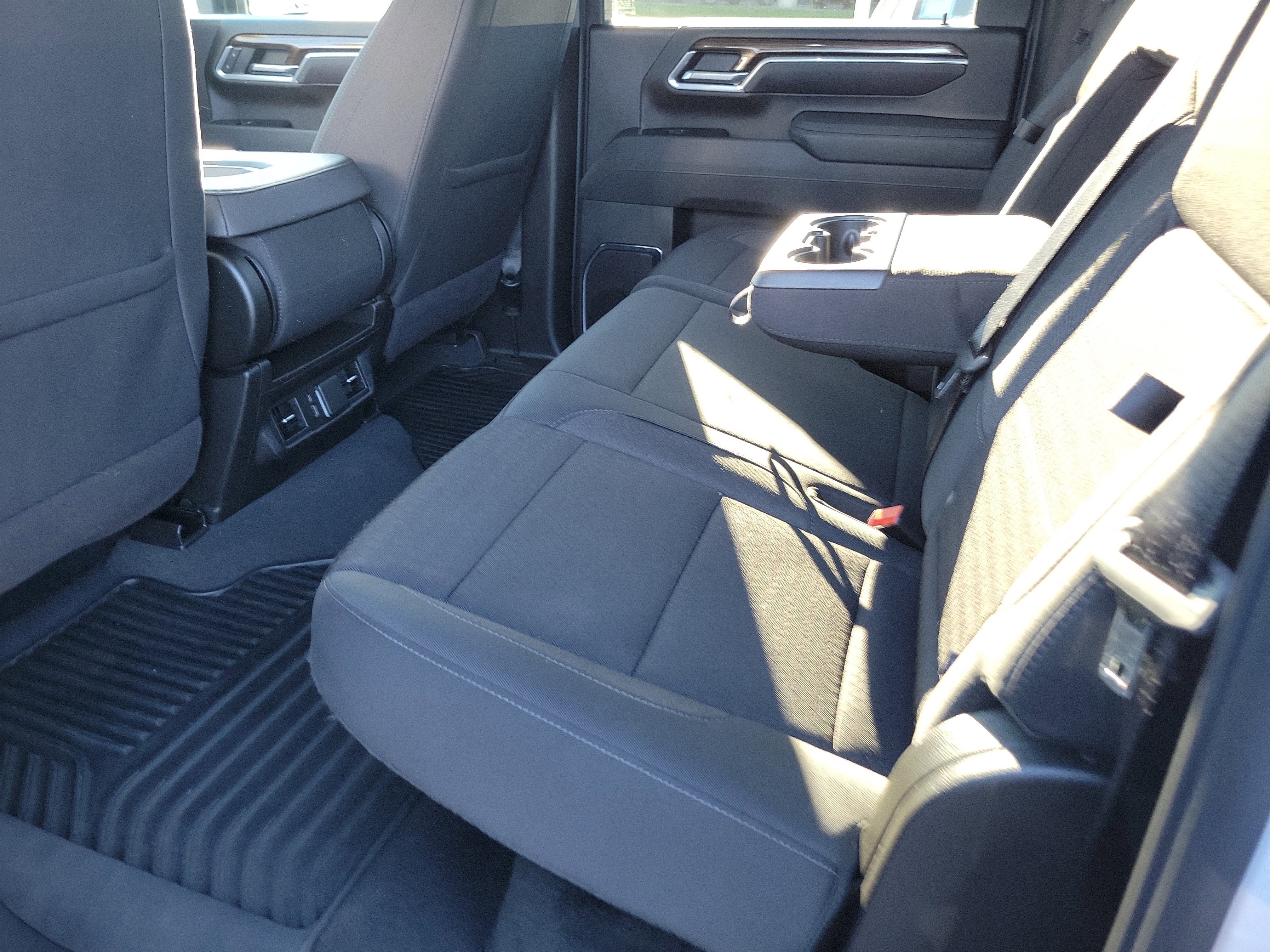 Used 2025 Chevrolet Silverado 2500 LT w/ Convenience Package image 13