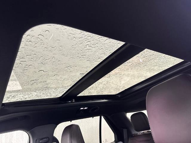 Certified 2025 Ford Explorer Platinum image 14