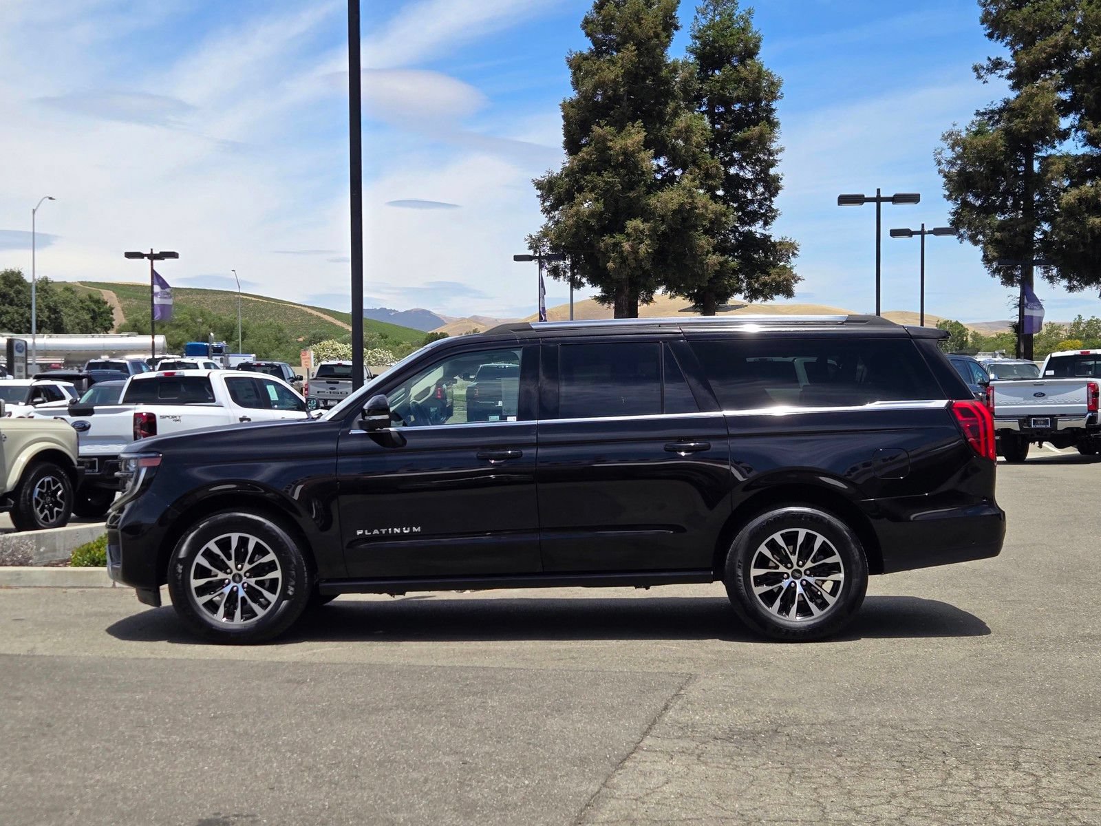 Certified 2025 Ford Expedition Max Platinum AWD/4WD image 7