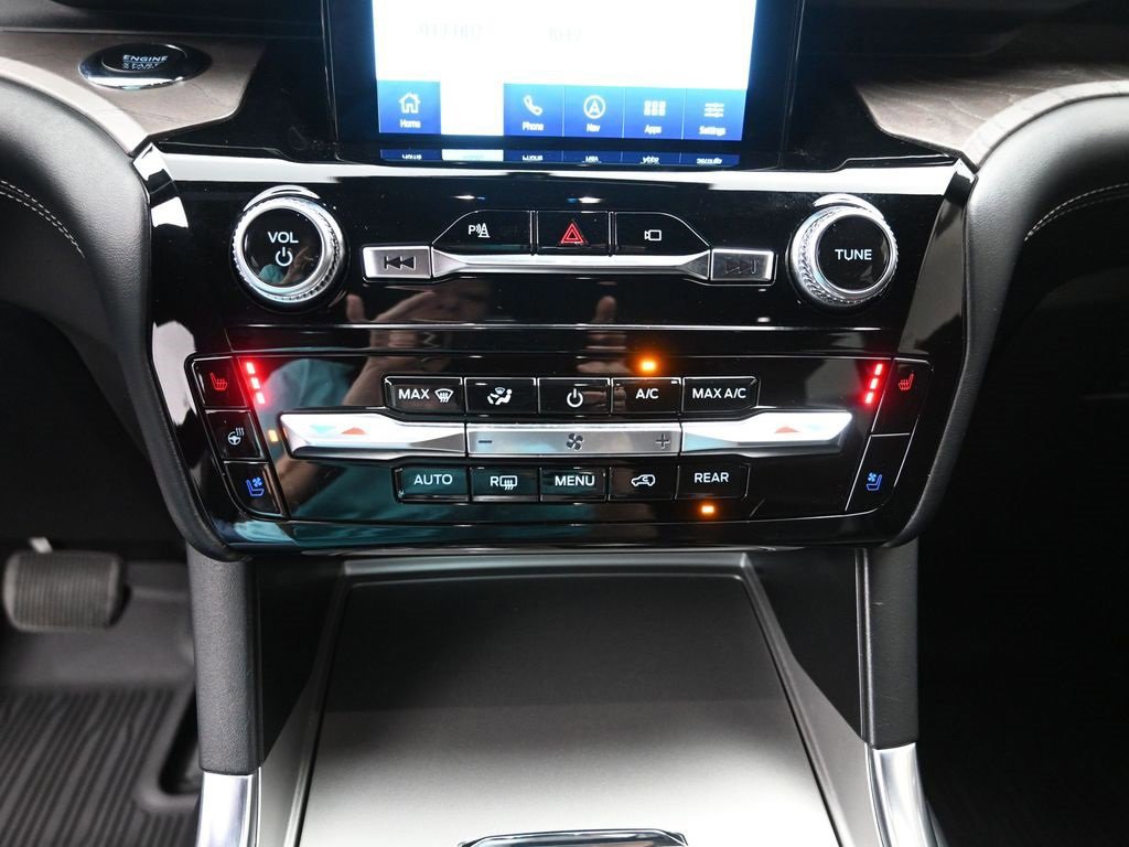 Certified 2023 Ford Explorer Platinum w/ Technology Package image 34