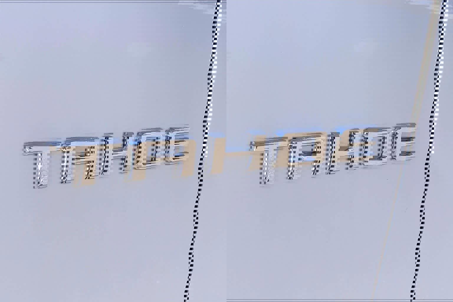 Used 2024 Chevrolet Tahoe High Country w/ Premium Package image 30