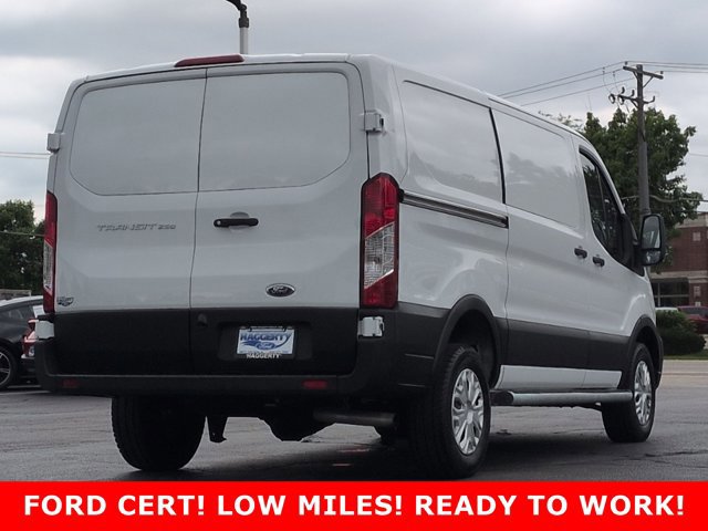 Certified 2025 Ford Transit 250 Low Roof w/ Exterior Upgrade Package RWD image 5