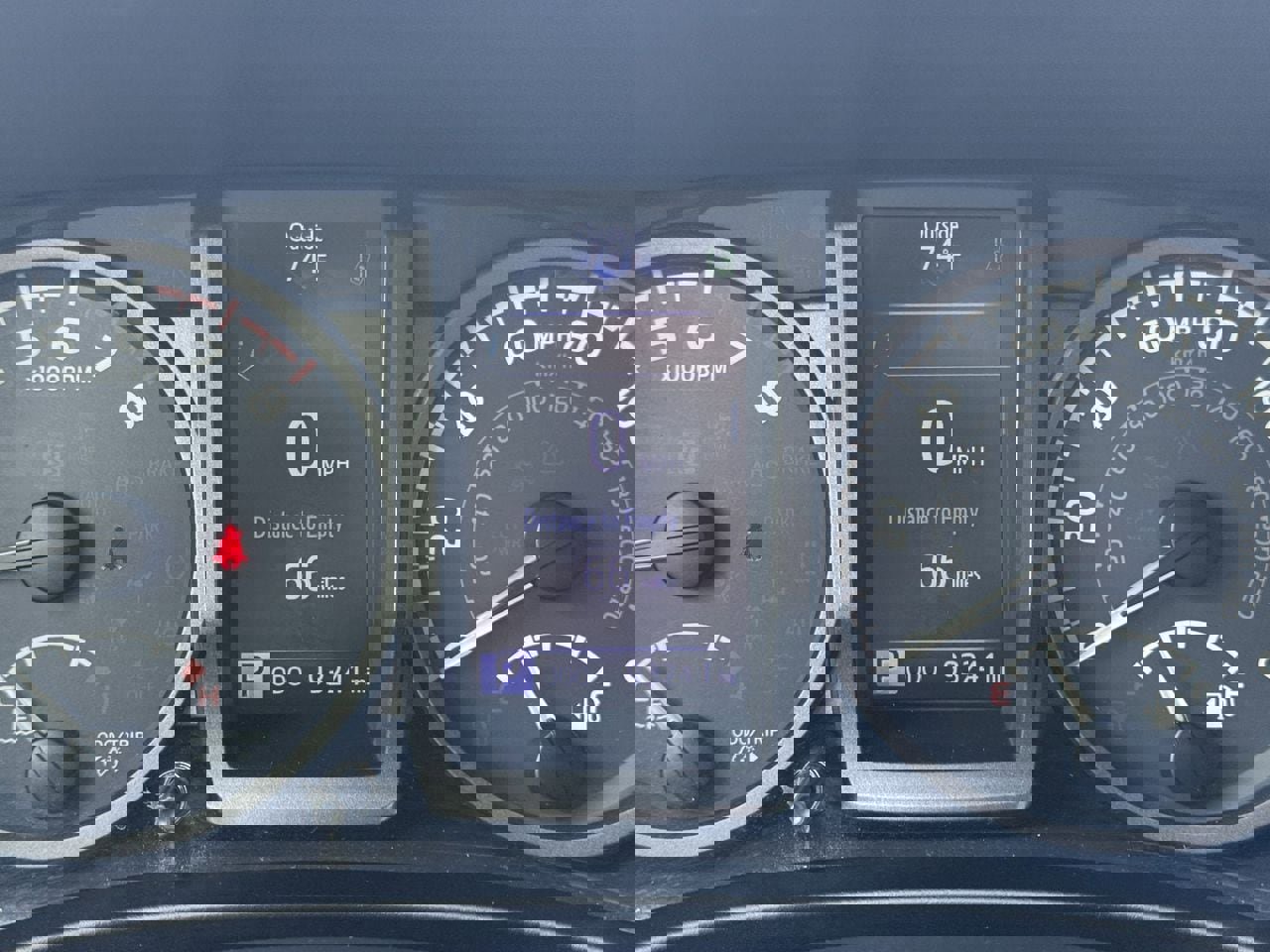 Used 2018 Toyota Tacoma TRD Off-Road w/ Technology Package image 15