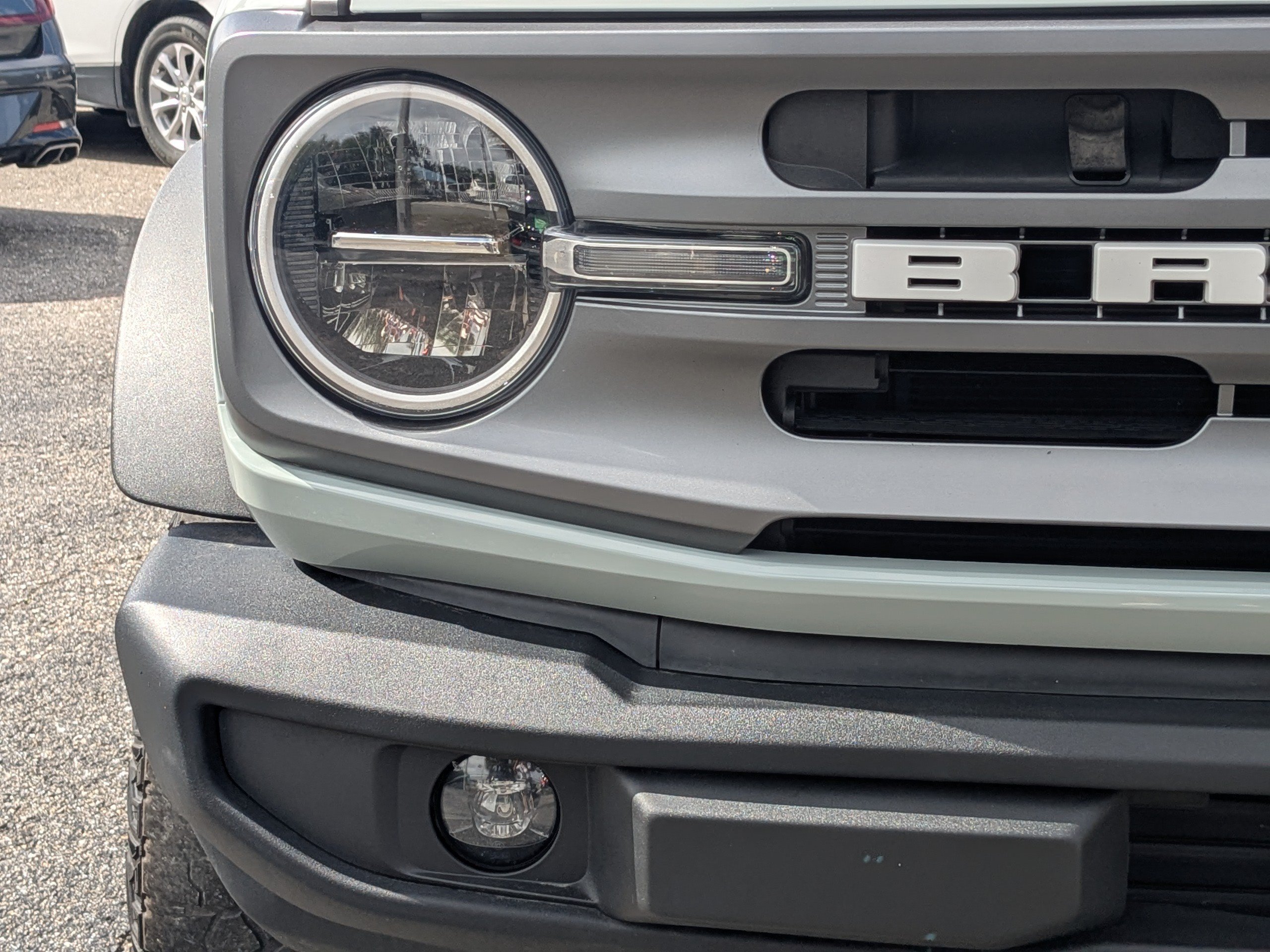 Certified 2023 Ford Bronco Big Bend w/ Sasquatch Package AWD/4WD image 10
