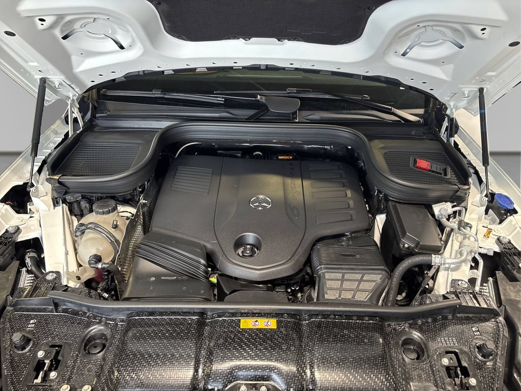Used 2026 Mercedes-Benz GLS 450 4MATIC image 18
