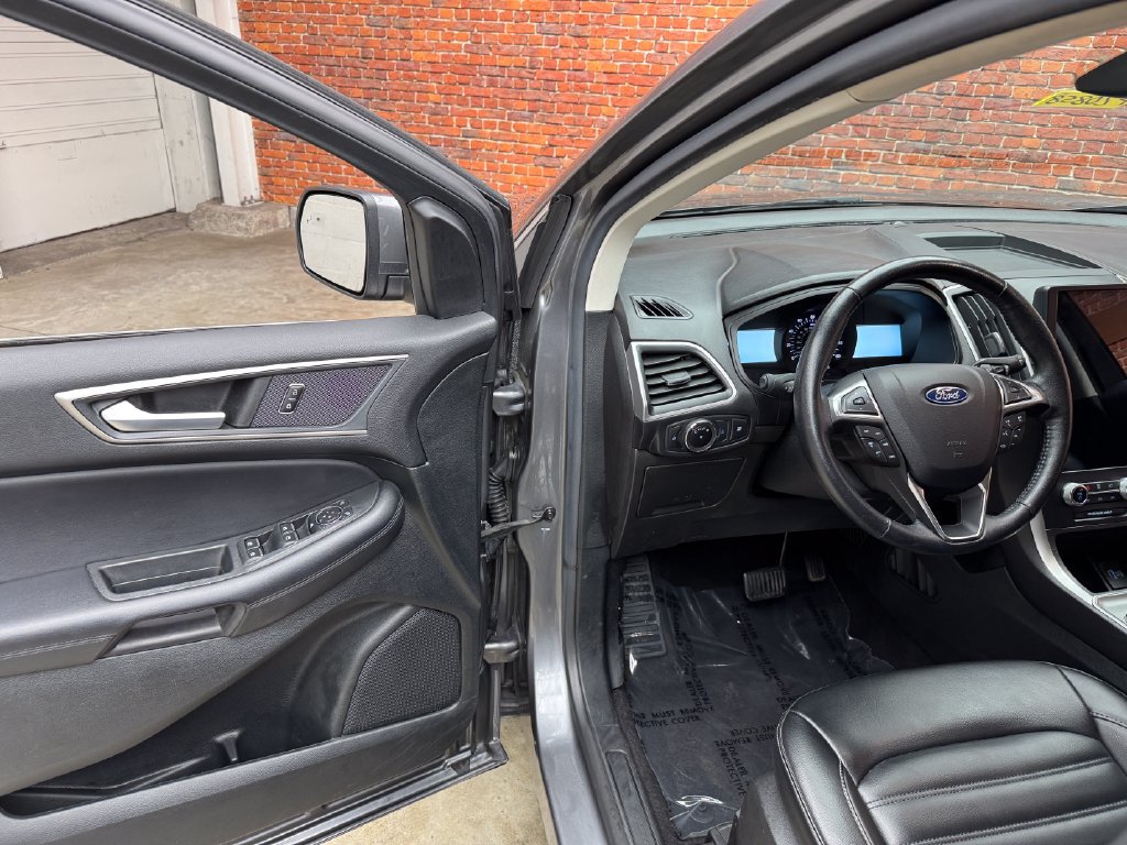 Certified 2023 Ford Edge SEL AWD/4WD image 9
