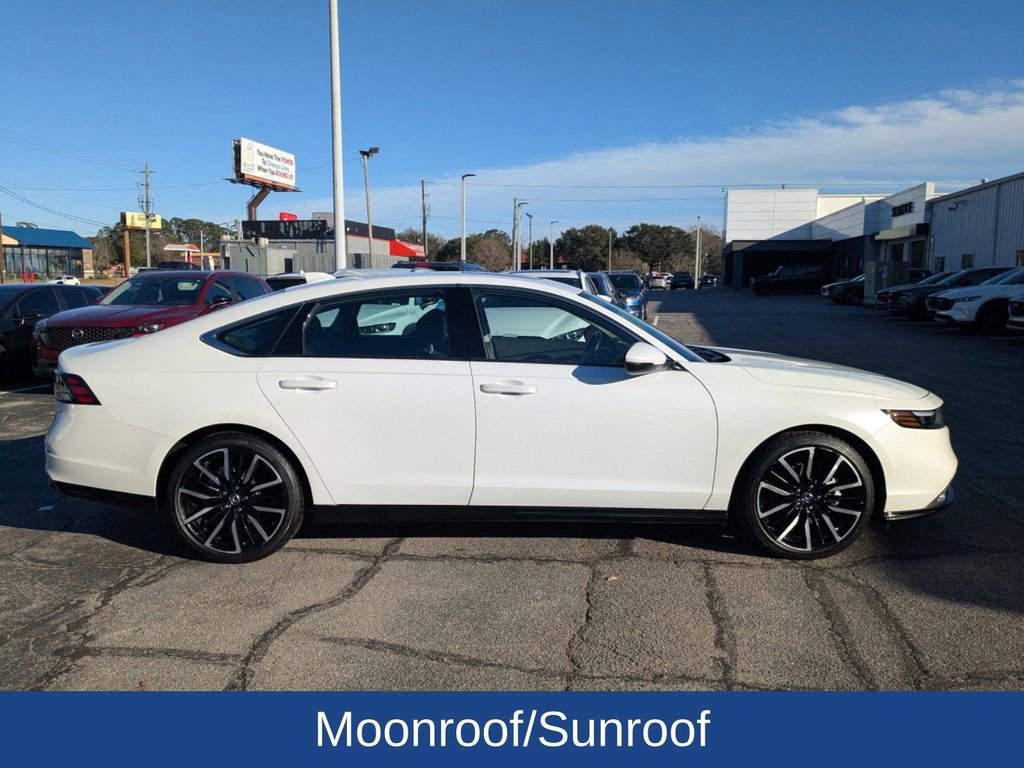 Used 2024 Honda Accord Touring image 6